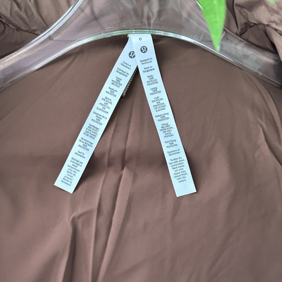 down jacket - Picture 3 of 9